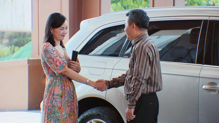 Tình tin đồn của ông Khang trong 'Hương Vị Tình Thân' là ai?