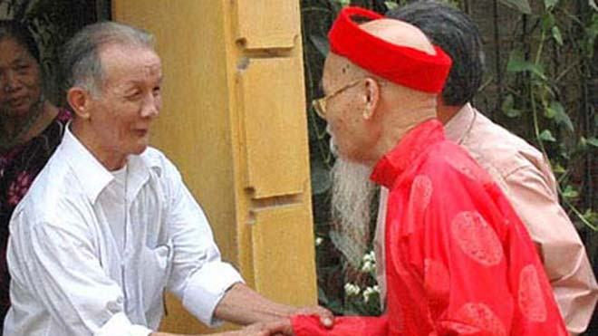 Ngày Tết những mong có được người xông nhà hợp tuổi để mang lại may mắn cho gia chủ. Ảnh minh họa.