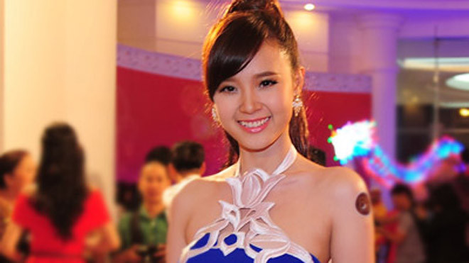 Sao Việt đọ vẻ sexy trong đêm tiệc