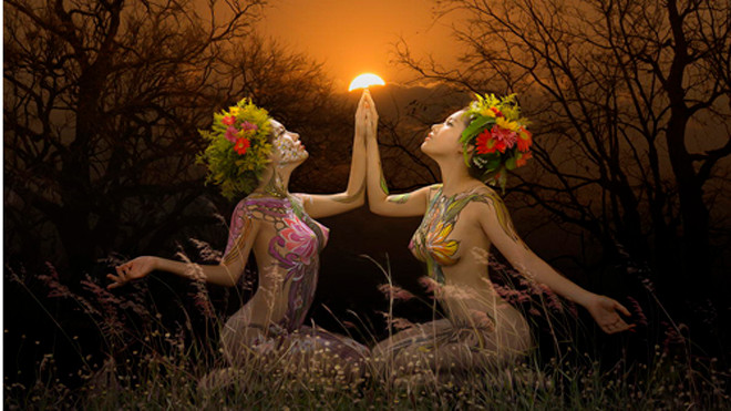 Người nghệ sĩ nhiếp ảnh nude luôn có những rung động đẹp trước những đường cong