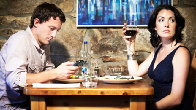 Dấu hiệu bạn quá chén khi hò hẹn