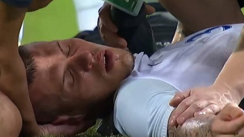 'Messi Thái' khiến cựu trung vệ Liverpool suýt chết