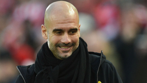 HLV Man City khen học trò 'hoàn hảo', chê Chelsea chơi tử thủ