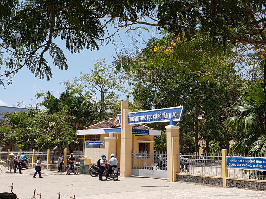 Vụ bóp cổ cô giáo ở Bến Tre: Người trong cuộc lên tiếng