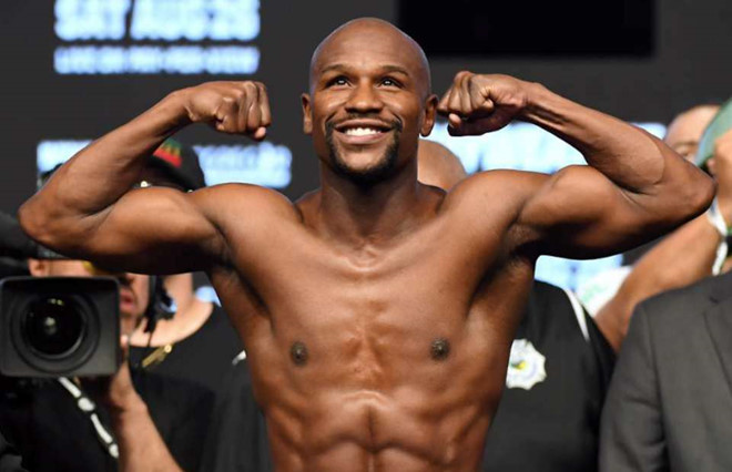 Mayweather tuyên bố sẽ sớm chuyển sang tập luyện MMA. Ảnh: Getty Images.