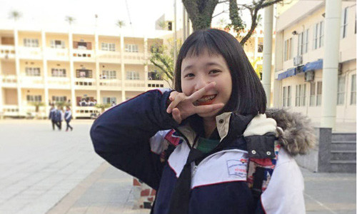 Nữ sinh 'dở khóc dở cười' vì nhờ bạn sửa tóc mái