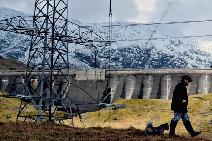 Đồng hồ chạy chậm tới 6 phút trên khắp châu Âu 