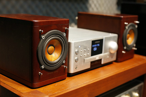 Dân chơi âm thanh bày cách chống ẩm mùa nồm