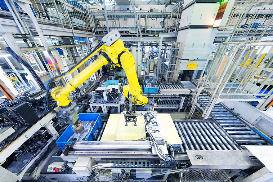 Nhà máy Daikin Việt Nam thừa hưởng các công nghệ và kỹ thuật hiện đại nhất như ứng dụng IoT trong kỹ thuật quản lý sản xuất, dây chuyền module, công nghệ tự động hóa.