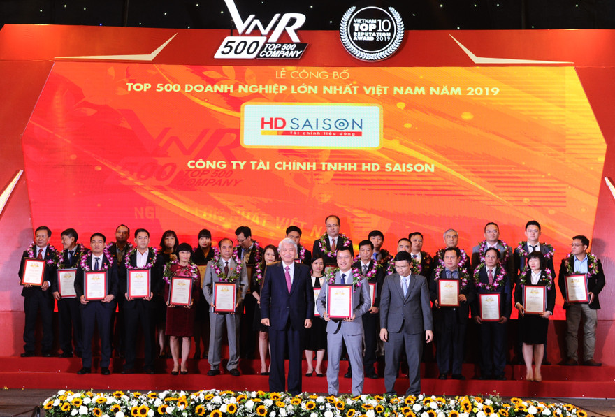 HD SAISON nhận danh hiệu.