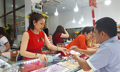 Thị trường vàng miếng gần đây không xuất hiện các cơn sốt, không còn tình trạng đầu cơ làm giá. Ảnh: Thủy Linh/PLO