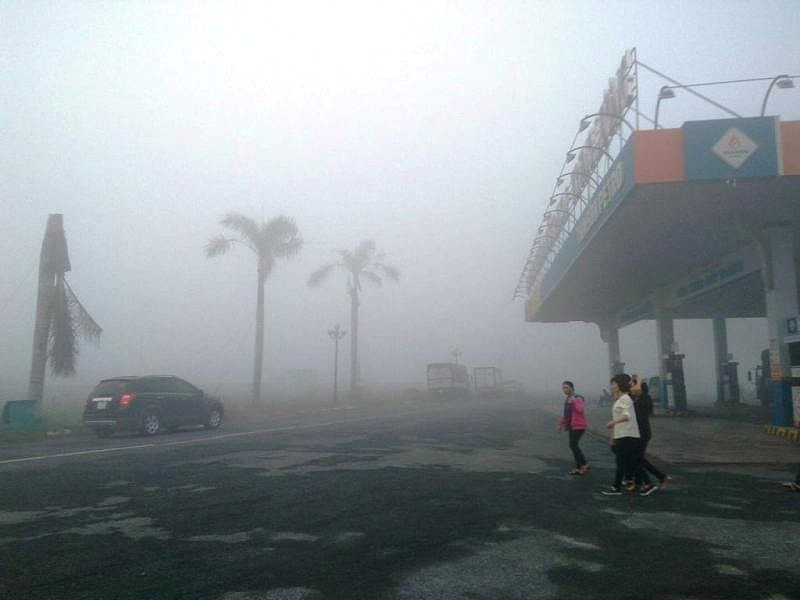 Hình ảnh mờ sương được tài xế nhắc nhở trên Nhóm bạn hữu đường xa. ẢNH ĐÔNG BĂNG.