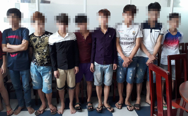 Nhóm đối tượng tại cơ quan công an. Ảnh: C.T