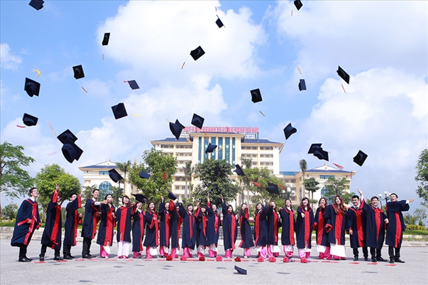 Trường Đại học Kinh doanh và Công nghệ Hà Nội tiếp tục xét tuyển một số ngành