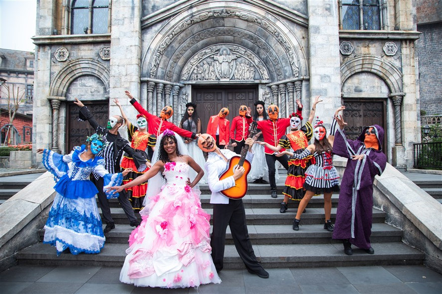 31/10 này, xứ sở Cầu Vàng 'biến hình' với lễ hội Halloween 