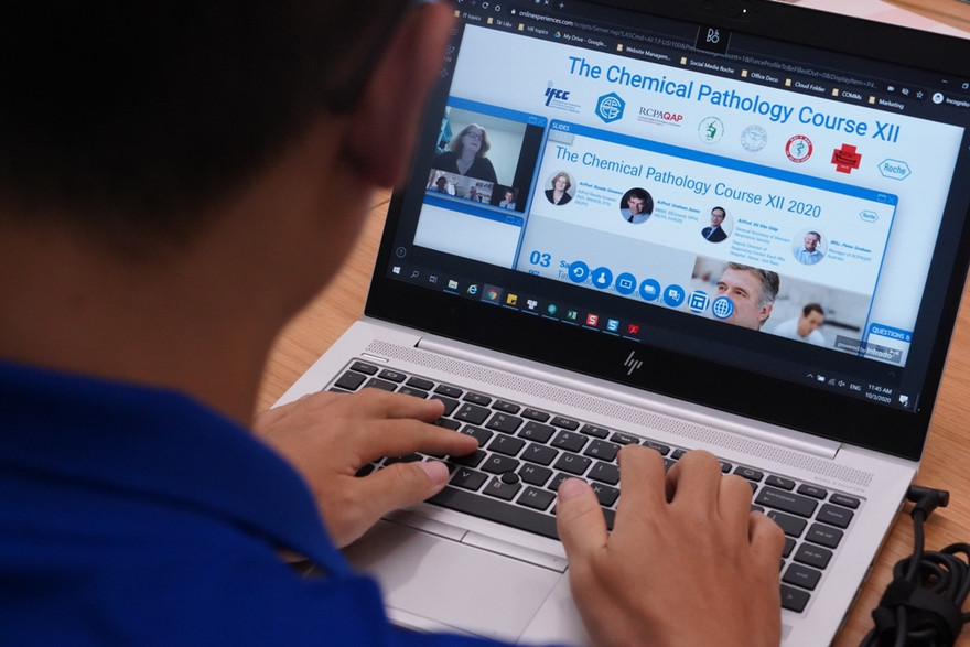 Roche Việt Nam tổ chức Khóa Tập huấn Hóa sinh Lâm sàng và Kỹ thuật Y học lần thứ XII