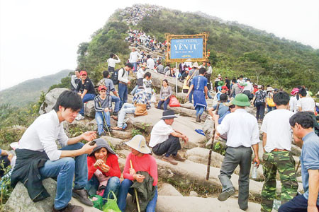 Yên Tử bắt đầu mùa lễ hội.