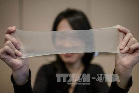 Bao cao su mỏng nhất thế giới được giới thiệu ở Hong Kong ngày 22/2 (Nguồn: AFP/TTXVN)