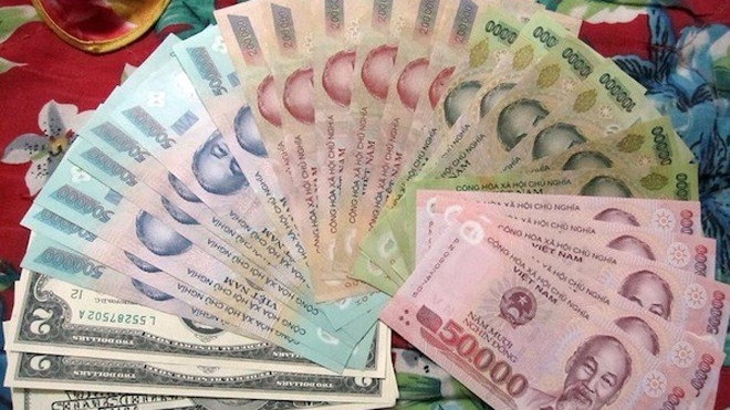 Tiền lì xì lên đến hàng chục triệu của Hoàng My. Ảnh: NVCC