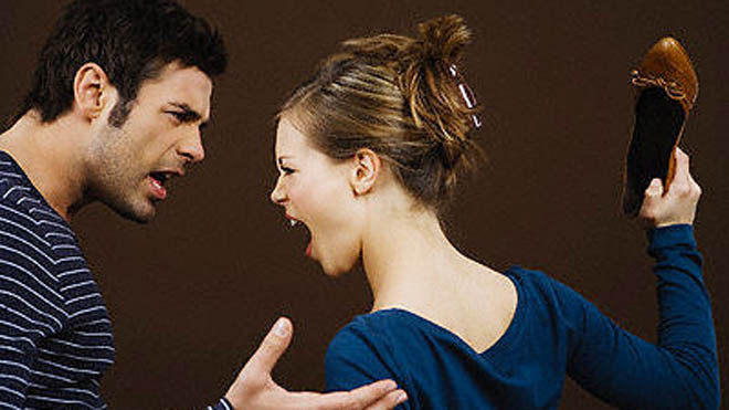 Coi thường chồng vì anh kiếm ít tiền hơn tôi