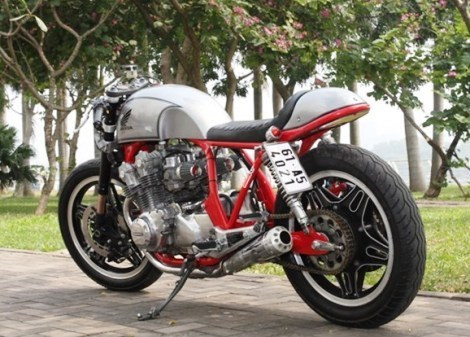 Những mẫu xe độ Việt Nam khiến dân chơi châu Âu mê mẩn