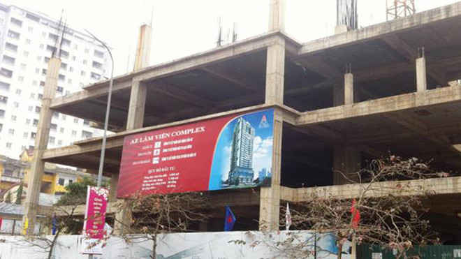 Tấm biển mới tại dự án AZ Lâm Viên Complex (Ảnh: Quang Hà)