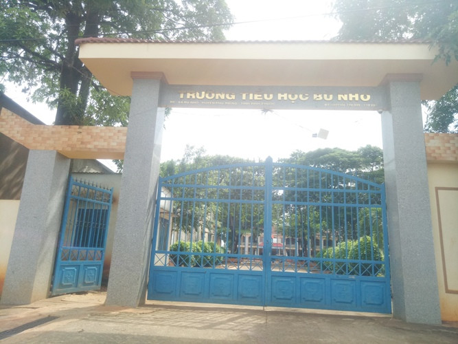 Giáo viên chỉ có bằng cấp 2 vẫn được dạy ở trường đạt chuẩn quốc gia