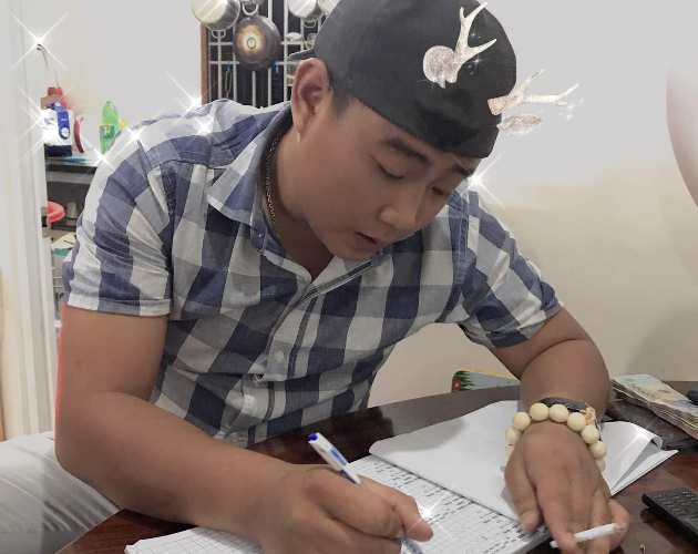 Sơn ra đầu thú sau khi gây án