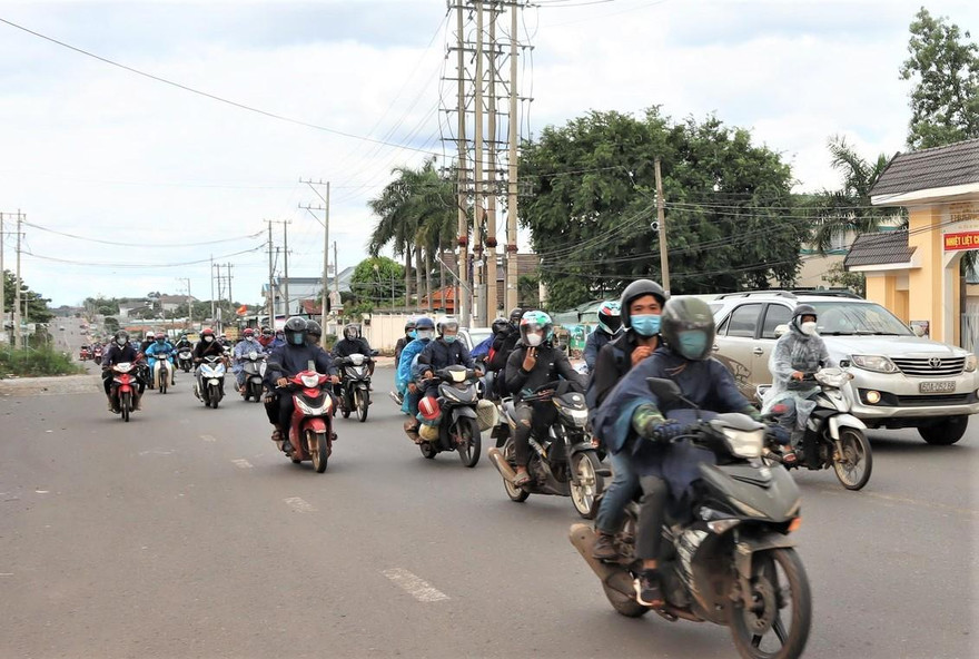 Dịch được kiểm soát, người lao động bắt đầu trở lại các tỉnh Đông Nam bộ