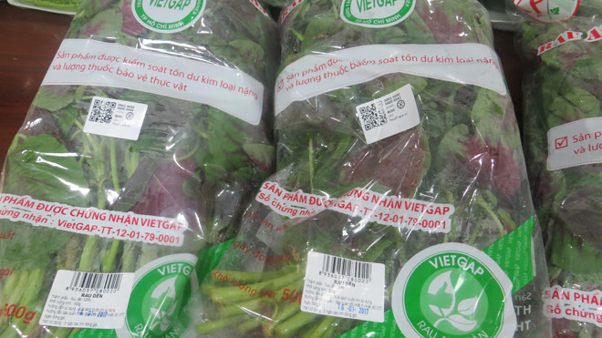 Rau được dán tem truy xuất nguồn gốc phải từ VietGap trở lên