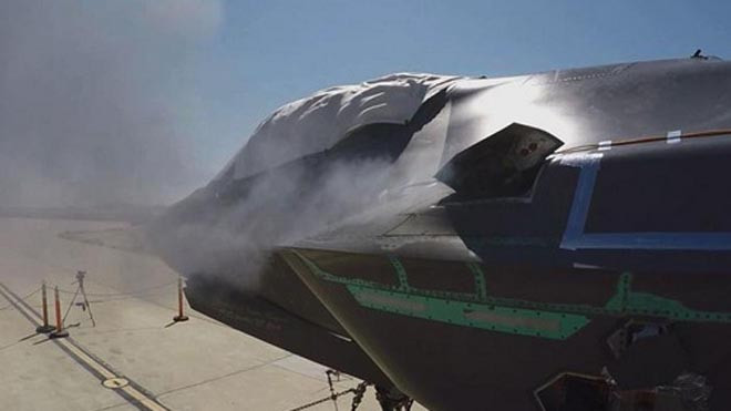 Tiêm kích F-35 thử nghiệm pháo 25 mm. Ảnh: F35.com.