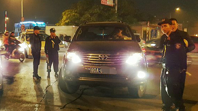 Tài xế Thanh bị khởi tố về hành vi chống người thi hành công vụ. Ảnh: Ngọc Bình