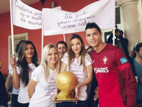 Sức hút cực lớn giúp Ronaldo dễ dàng kiếm tiền từ Twitter