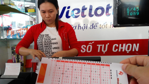 Theo đại diện một số công ty xổ số truyền thống, nguyên nhân doanh thu XSKT giảm là do.... Vietlott. Ảnh minh họa