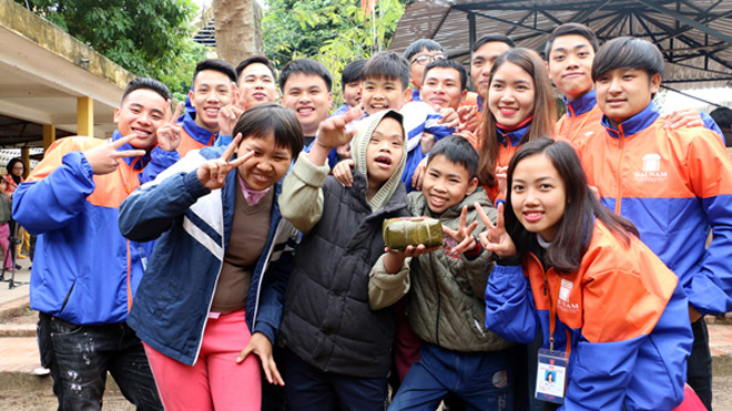 1.000 'tấm bánh nghĩa tình' ấm lòng người khó khăn