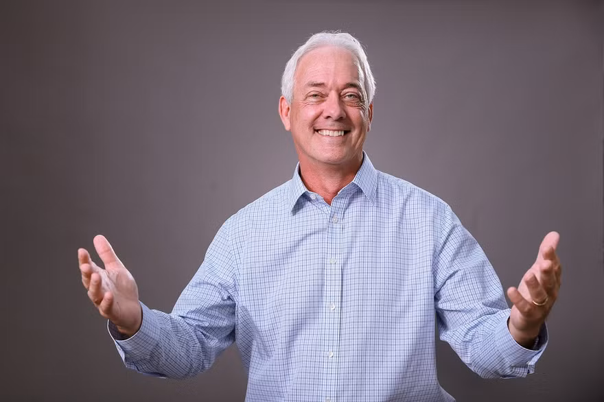 Tôi đã nghĩ trong đầu: “Thật hoàn hảo. Đây chính xác là những gì chúng tôi đang tìm kiếm. Phát triển giáo dục y khoa, cải thiện chất lượng dịch vụ lâm sàng và chăm sóc sức khỏe, rồi cả nghiên cứu và chuyển giao công nghệ