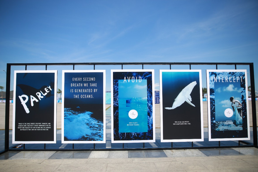 Sự hợp tác giữa adidas và Parley dựa trên 3 nội dung chính: Tránh sử dụng nhựa, thu gom chất thải nhựa, thiết kế lại thành đồ dùng hữu ích 