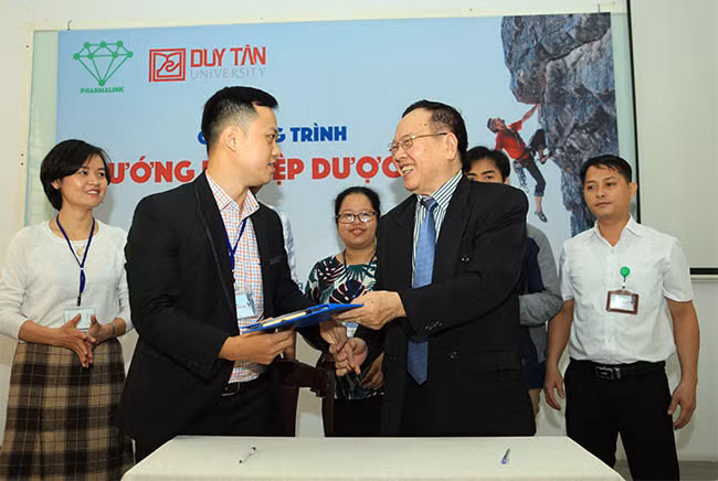 Đưa nội dung Hướng nghiệp & Khởi nghiệp vào chương trình Đào tạo