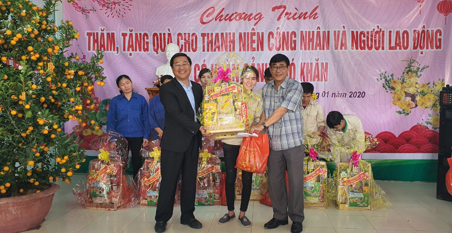 Hơn 30 tỷ đồng thưởng Tết và quà Tết cho công nhân và người lao động