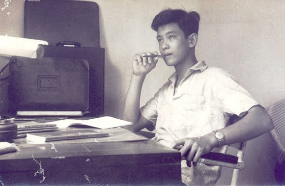 Cuộc đời thăng trầm của NSƯT Chánh Tín qua ảnh