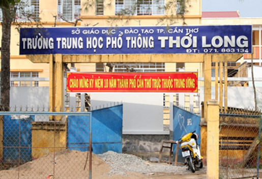 Trường TPHP Thới Long nơi xảy ra vụ việc thầy gạ tình đổi điểm -(Ảnh: Dân trí)