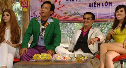 Thành viên trong đoàn làm phim “Đại gia chân đất”. Ảnh: TL