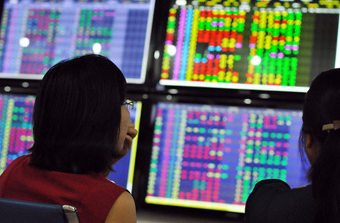 Nhiều chuyên gia cho rằng đây có thể là cơ hội tốt để tìm lại niềm tin ở thị trường bất động sản, chứng khoán. Ảnh: Nhật Minh.