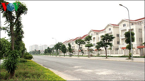 Giá nhà đất vẫn cao hơn nhiều so với thu nhập trung bình của người dân