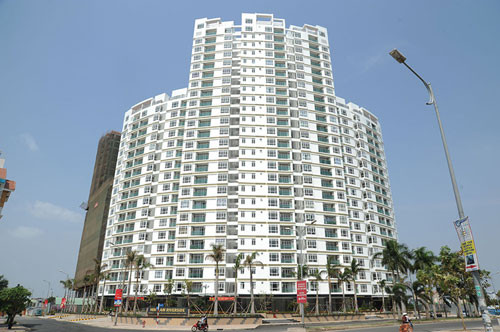 Chỉ trong 2 tháng đầu năm, tại TP.HCM đã có khoảng hơn 20 dự án mới mở bán với hàng chục ngàn căn hộ, nền đất - Ảnh: Đình Sơn