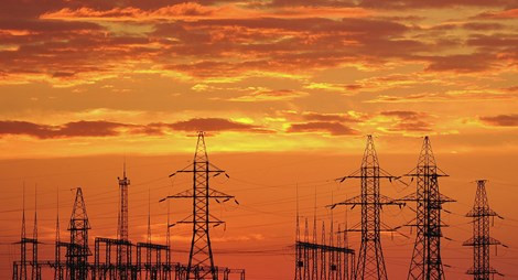 Người đàn ông người thành phố Anzhero-Sudzhensk sống sót sau khi bị điện 35.000 volt giật (ảnh Sputnik)