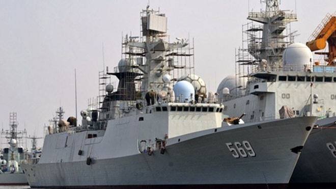 Tàu khu trục nhỏ Type 054A lớp Jiangkai II của Trung Quốc hiện trang bị hệ thống radar Band Stand do Nga sản xuất nhưng được thay đổi một số chi tiết. Ảnh: Jeffhead