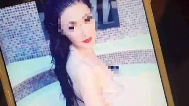 Hình ảnh gái bán dâm đăng tải thông tin lên mạng xã hội.