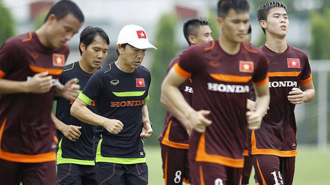 Công Vinh đánh giá cao các đàn em ở U19 Việt Nam - Ảnh: Gia Hưng