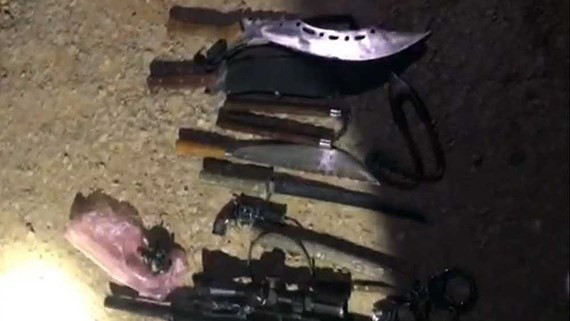 Bắt giữ đối tượng vận chuyển ‘hàng nóng’ và mìn tự chế